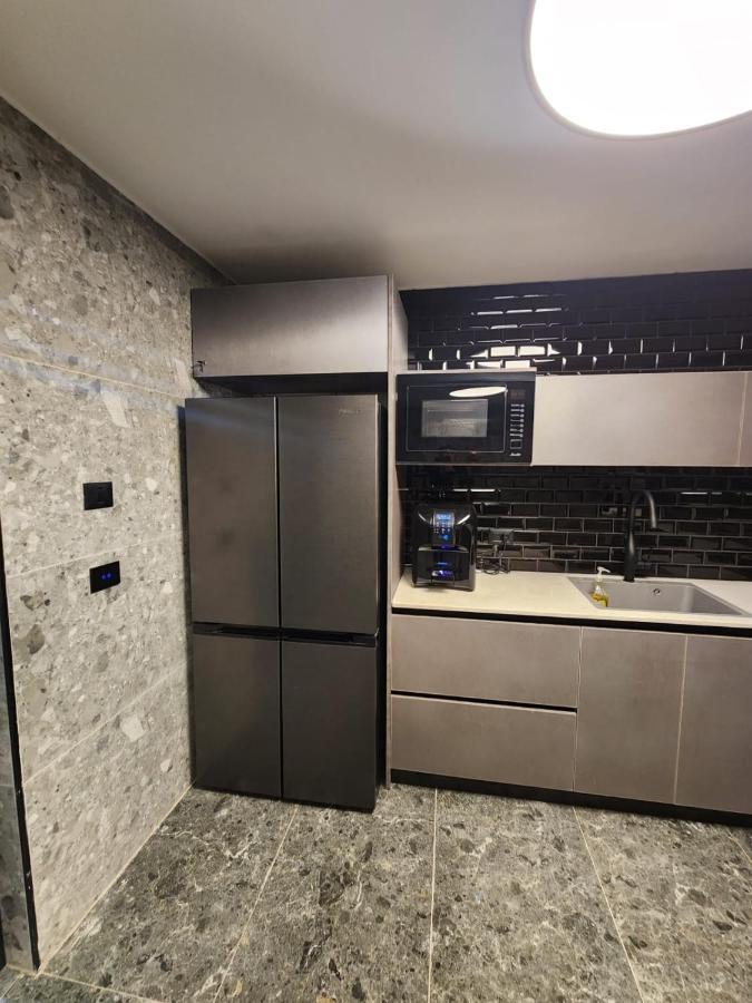 מבנים בים 75 Suites At Sea Hajfa Zewnętrze zdjęcie